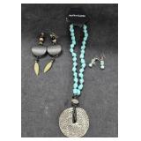 NWT Chunky Turquoise Necklace & (2) Prs Earrings
