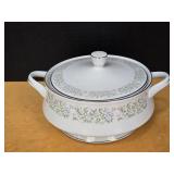 Taihei Fine China Round Covered Vegetable or