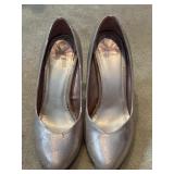 Sz 7 Fergie Metallic Champagne Rounded Toe High
