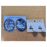 (2) Prs Pierced Earrings
