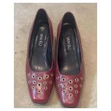 Sz 7.5 VANELi Leather Square Toe Pumps with Gold