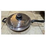 9 Element Deep Skillet w/Lid