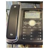 Motorola DECT 6.0 Expandable Corded/Cordless