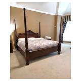 4 Post Wooden California King Sized Bed