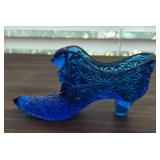 1960s-1970s Fenton Art Glass "Queen Kitten"
