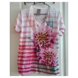 Sz XL WHITE STAGï¿½ Flower V-Neck T-Shirt