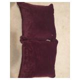 (2) Throw Pillows