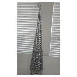 NIB 28.5ï¿½6" August & Leo Silver Wire Christmas
