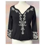 Sz L Bette Sung Knit Top Embroidered V Neck Yoke