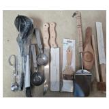 Mixed Knives,Scoops, Kitchenware Ect