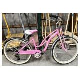 Schwinn Roxi multi-speed bike