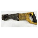 DeWalt reciprocating saw, works