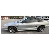 1998 Ford Mustang GT 2-door convertible