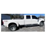 2013 Ford F450SD Lariat 4x4 dually 4-door pickup