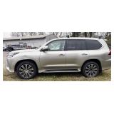 2021 Lexus LX570 4-door AWD suv, non-operable