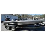 2004 Triton TR-196 power boat