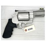 S&W Performance Center M500 500S&W Mag revolver