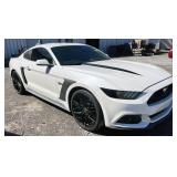 2017 Ford Mustang GT 2-door coupe