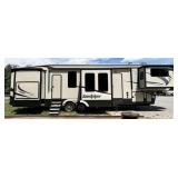 2018 Forest Sandpiper 379FLOK 41.5' travel trailer