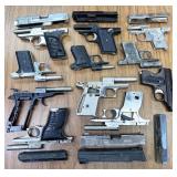 GUNSMITHING LOT: 11pc pistols and frames