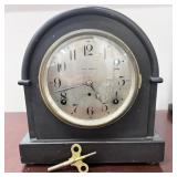 Seth Thomas 9.5" mantle clock with key
