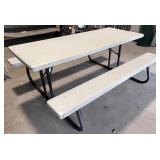 plastic picnic table