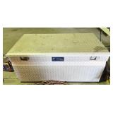 UWS truck box, 4