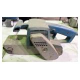 Makita 9924B belt sander