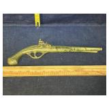 Brass gun dï¿½cor