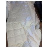 Blanket with satin trim