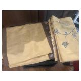 table runners