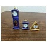 Miniature clocks