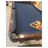 Connelly Billard Table w/ Balls