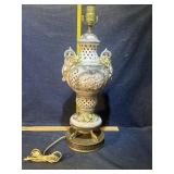 Porcelain lamp