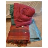 Bed Spreads & Comforter