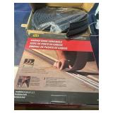 Garage door threshold