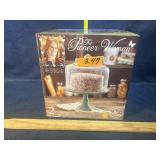Footed cake stand