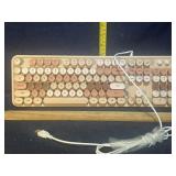 Retro wired keyboard, model # sk-623