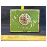 Tin, vintage