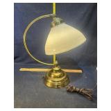 Desk lamp