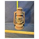 Nier oil lantern