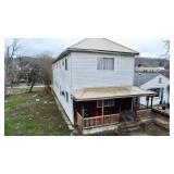 4-Unit Apartment Building Selling to the Highest Bidder