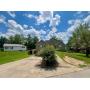 5 Bedroom with a Large Garage in Huntington