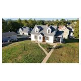Spacious Updated 3 Bedroom in Fairmont