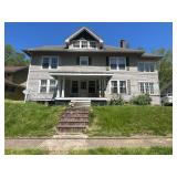 Spacious 7 Bedroom in Nitro