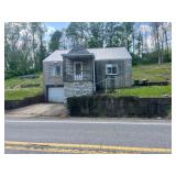 2 Bedroom with a Full Basement on 0.76 Acres in Cross Lanes