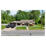 Spacious 2 Bedroom Stone Home in Fairmont