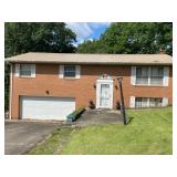 Brick Mid-Entry 3 Bedroom with a Spacious Yard in Charleston