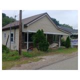 2 Bedroom Project Home on a Double Lot in Charleston
