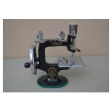 Singer #20 Cast Iron Hand Crank Sewing Machine